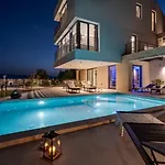 Villa Deluxe Nitia With 4 Bedrooms 550m From Sandy *