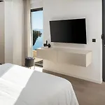 Deluxe Nitia With 4 Bedrooms 550m From Sandy Villa Duće
