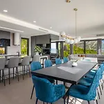 Deluxe Nitia With 4 Bedrooms 550m From Sandy Villa Duće