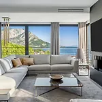Villa Deluxe Nitia With 4 Bedrooms 550m From Sandy *