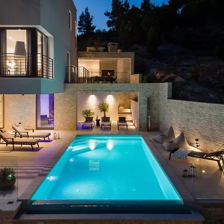 빌라 Deluxe Nitia With 4 Bedrooms 550m From Sandy Duće