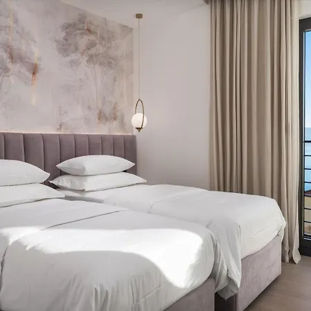 Deluxe Nitia With 4 Bedrooms 550m From Sandy 빌라 Duće