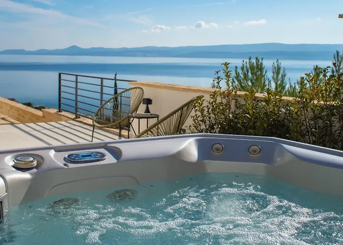 Vila Deluxe Nitia With 4 Bedrooms 550m From Sandy